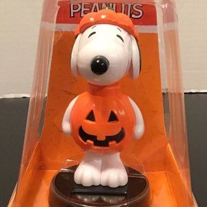 Snoopy Pumpkin Halloween Solar Bobblhead - New in Box